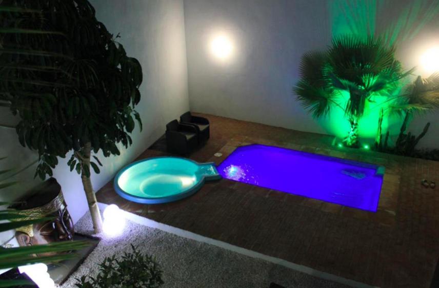Casa Patio Las Palmeras Cordoba Con Piscina ภายนอก รูปภาพ