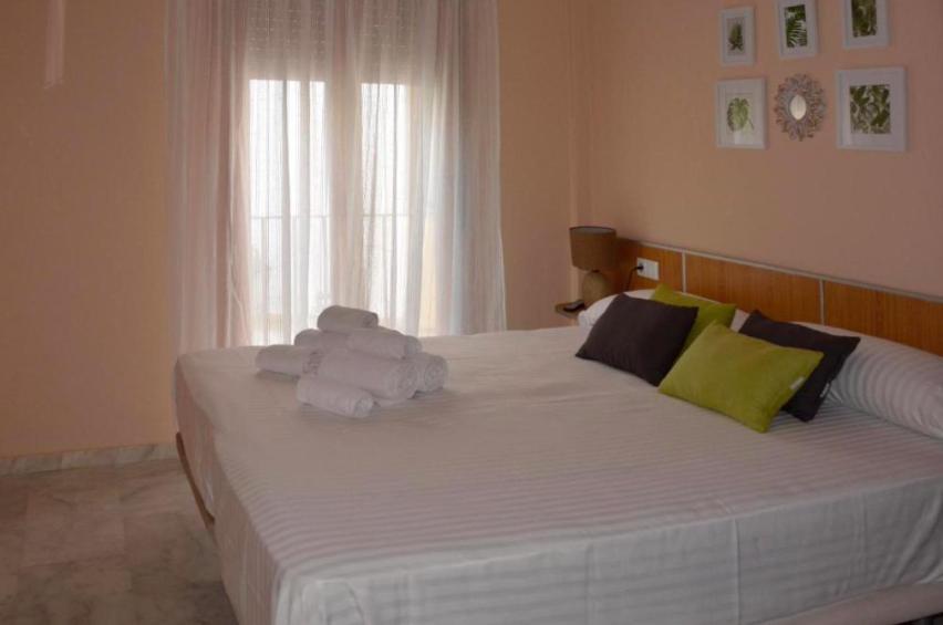 Casa Patio Las Palmeras Cordoba Con Piscina ภายนอก รูปภาพ